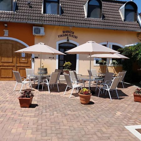 Horvath Fogado Panzio Hotel Szentendre Exterior foto