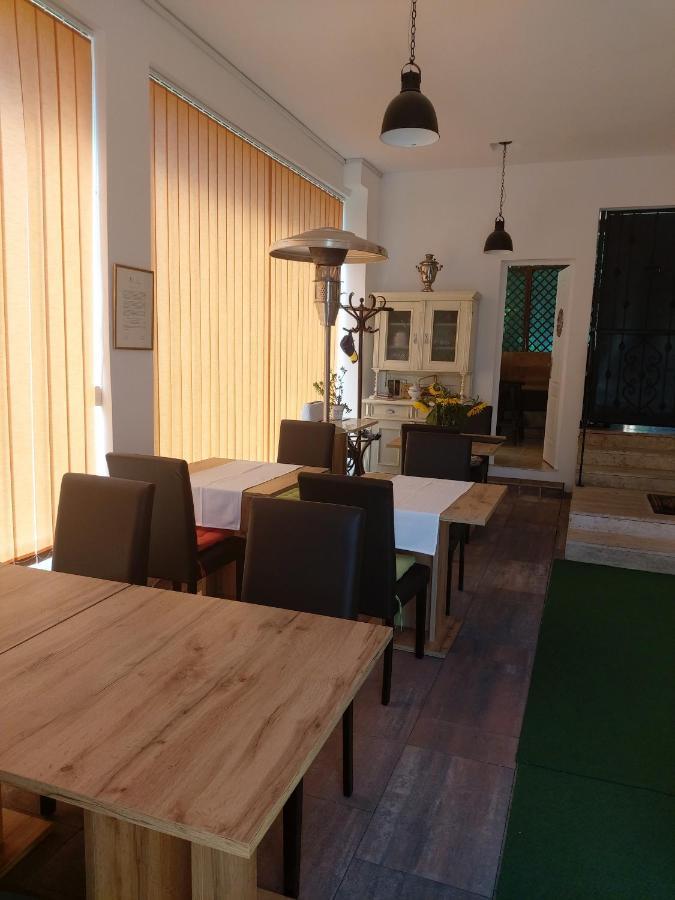 Horvath Fogado Panzio Hotel Szentendre Exterior foto