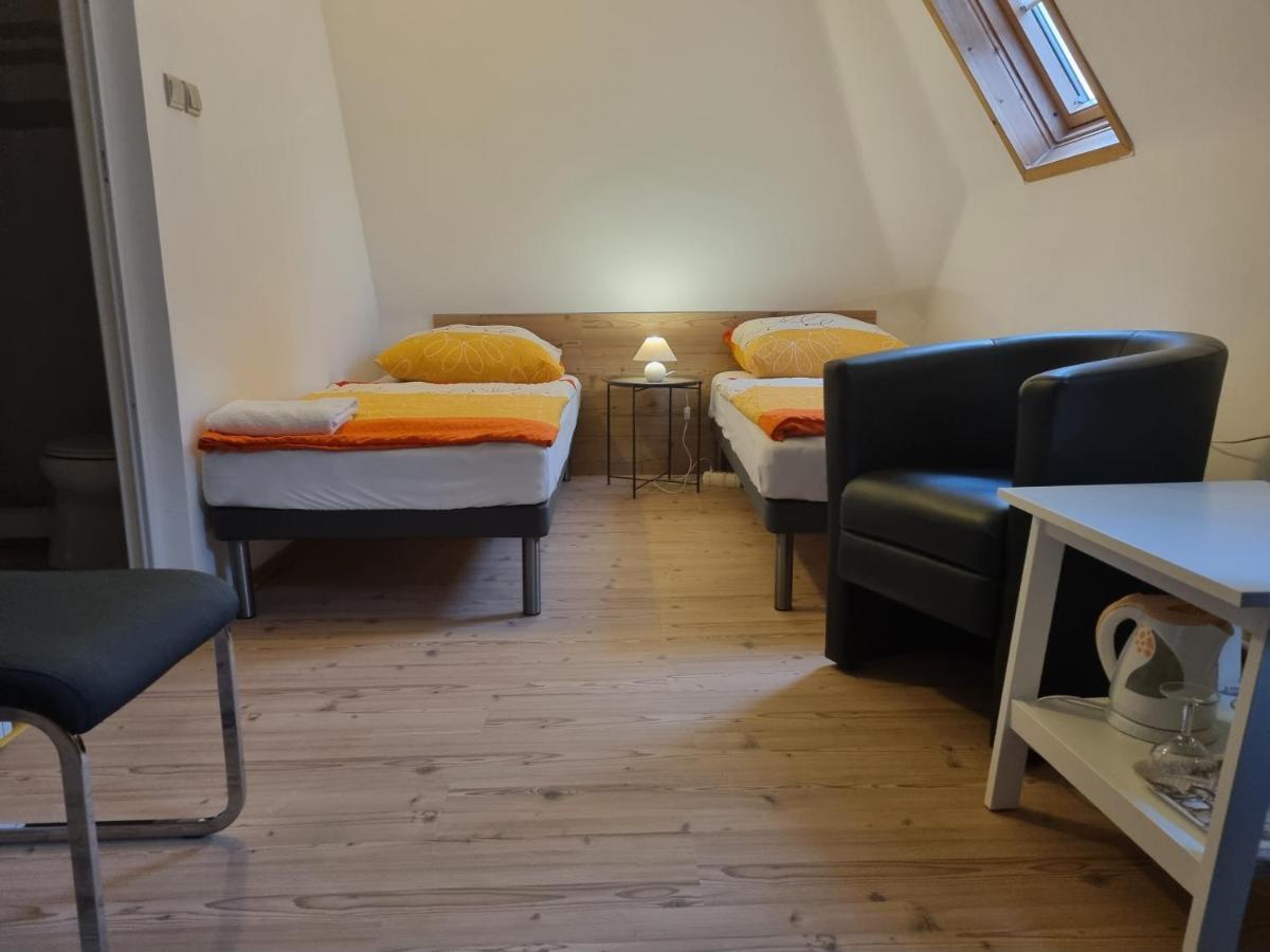 Horvath Fogado Panzio Hotel Szentendre Exterior foto
